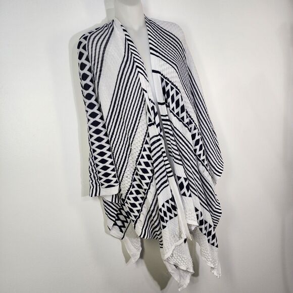 LOFT Outlet Womens Shawl Cape Black White Stripe Geometric Open Knit One Size - Picture 5 of 11